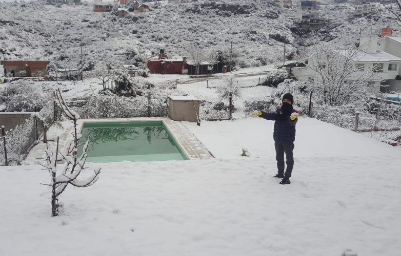 santiaguenos-en-carlos-paz-compartieron-fotos-del-espectaculo-de-la-nevada-2