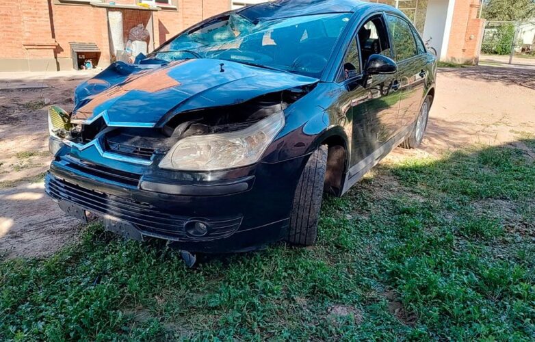 auto choque Veliz