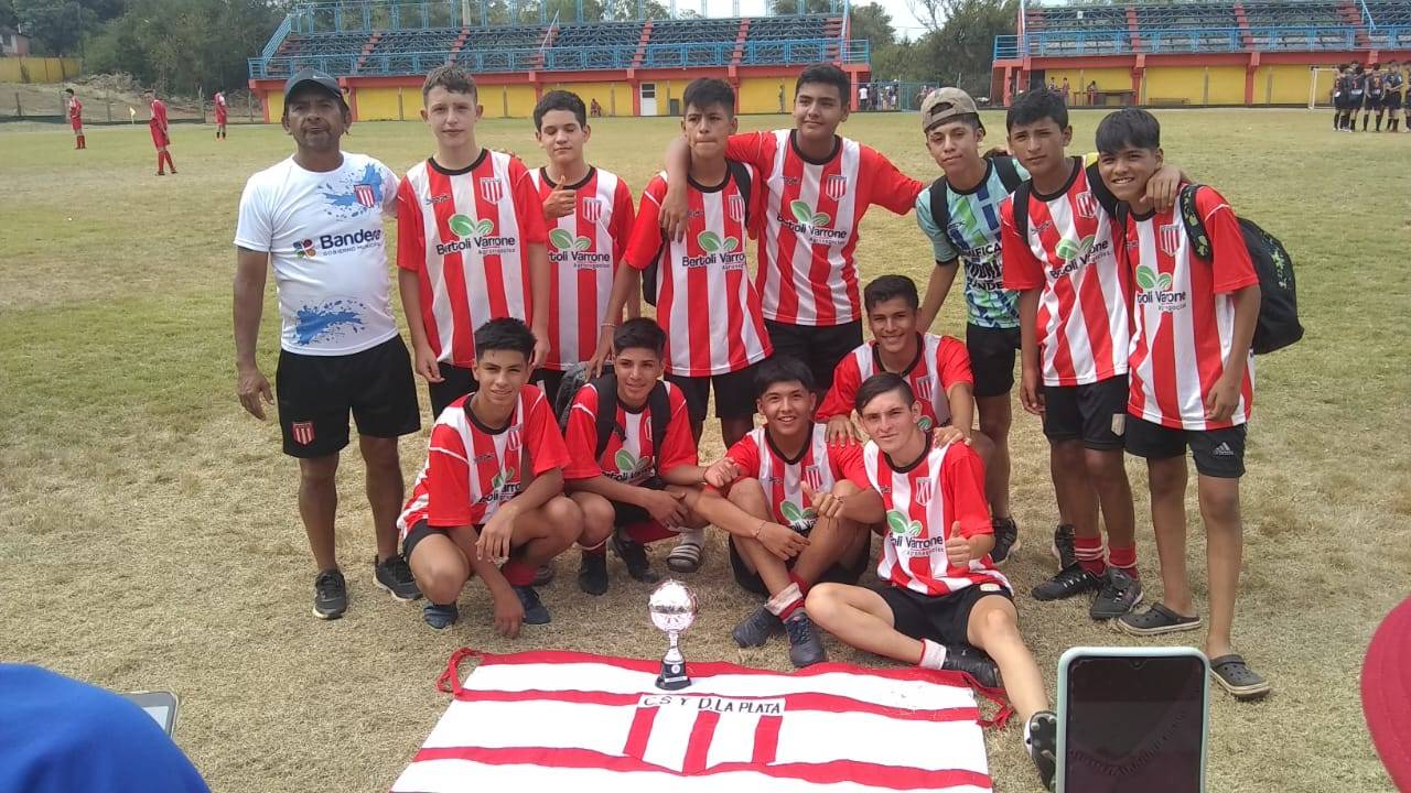 El Club Social y Deportivo La Plata celebró los 33 años de la creación