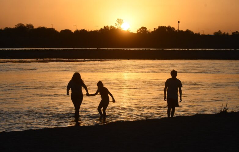 sol y arena