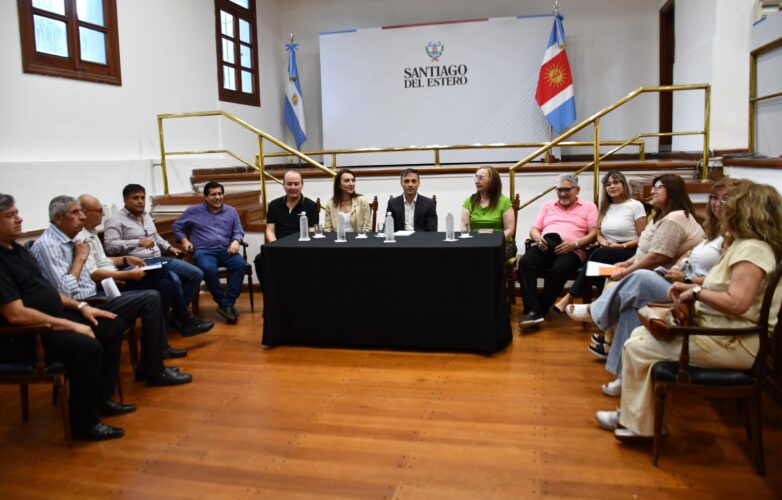 El Gobierno provincial se reunió con gremios docentes para tratar la ...